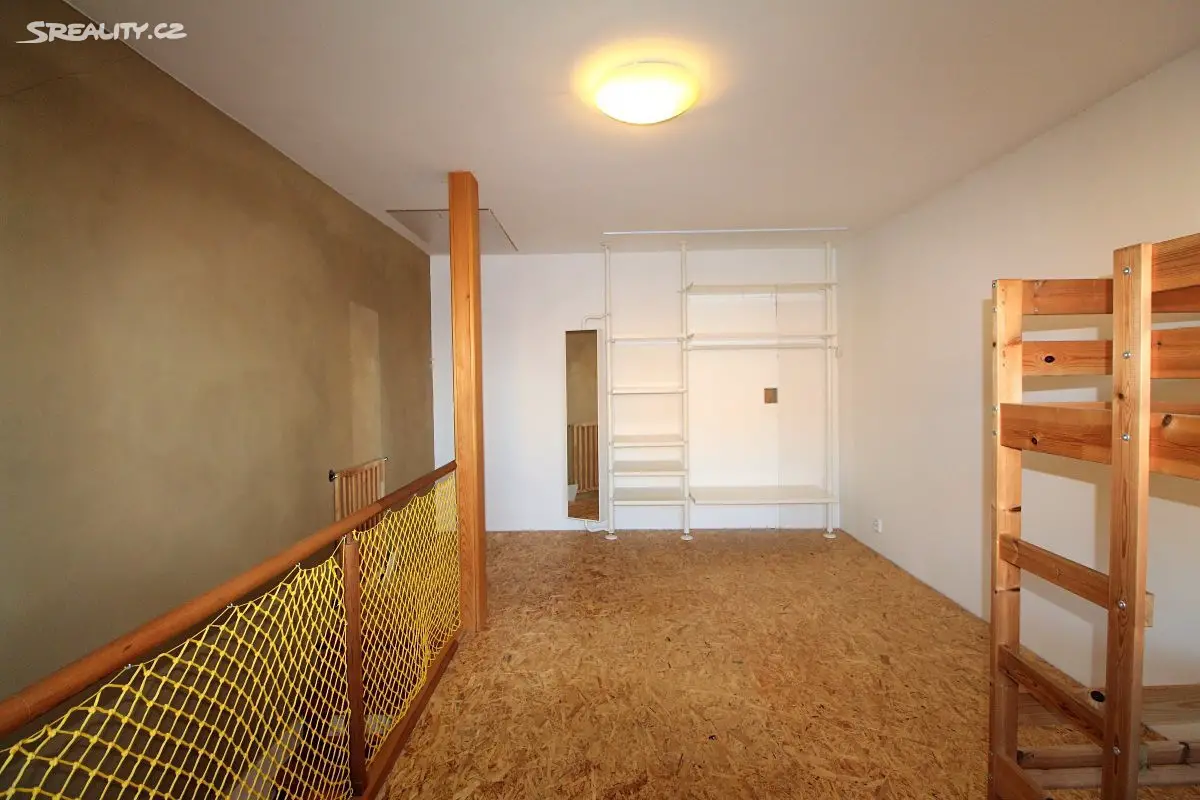 Pronájem bytu 3+1 85 m², Na Průtahu, Plzeň - Koterov