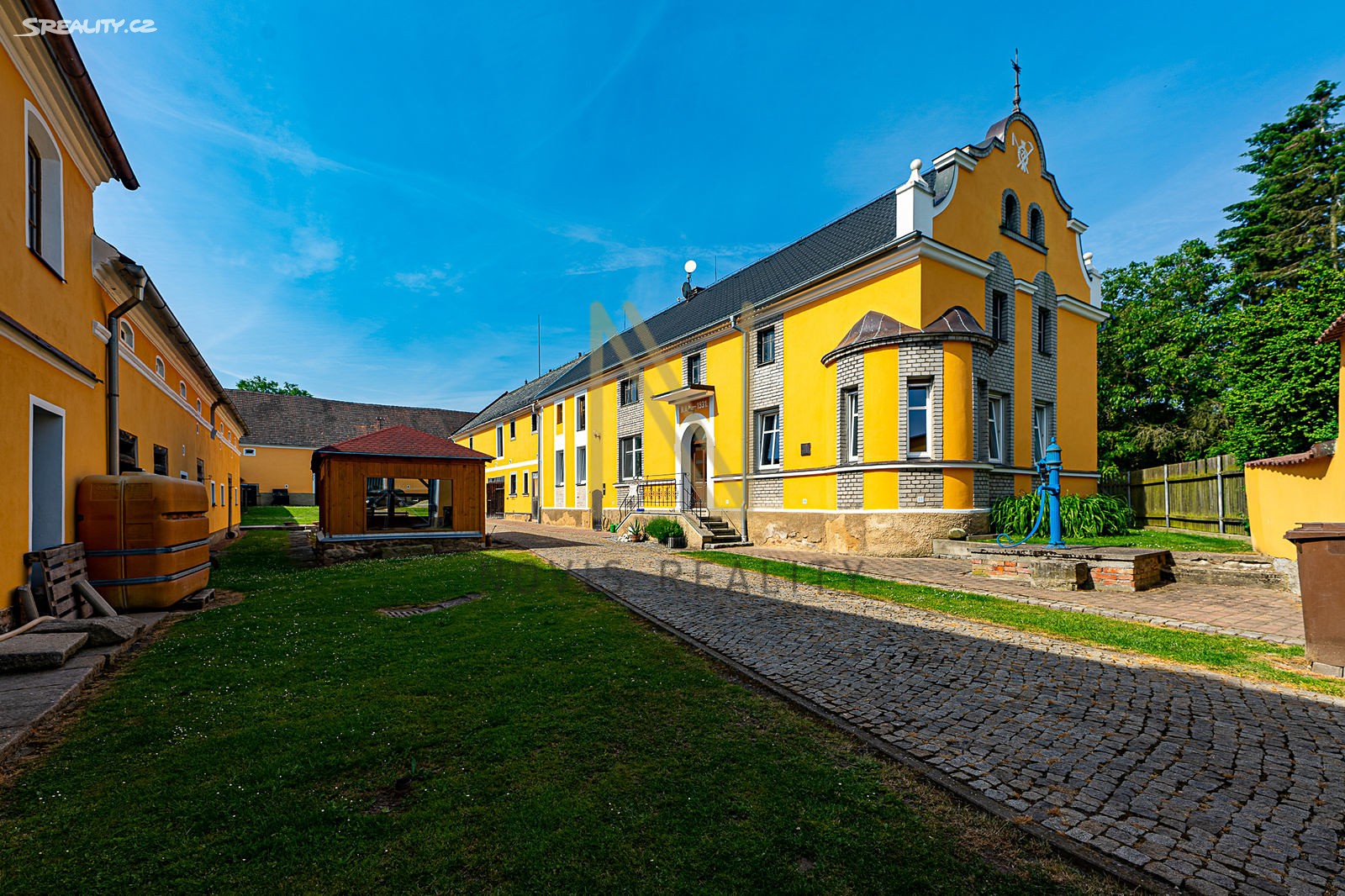 Prodej  zemědělské usedlosti 1 000 m², pozemek 4 579 m², Přehýšov - Radějovice, okres Plzeň-sever