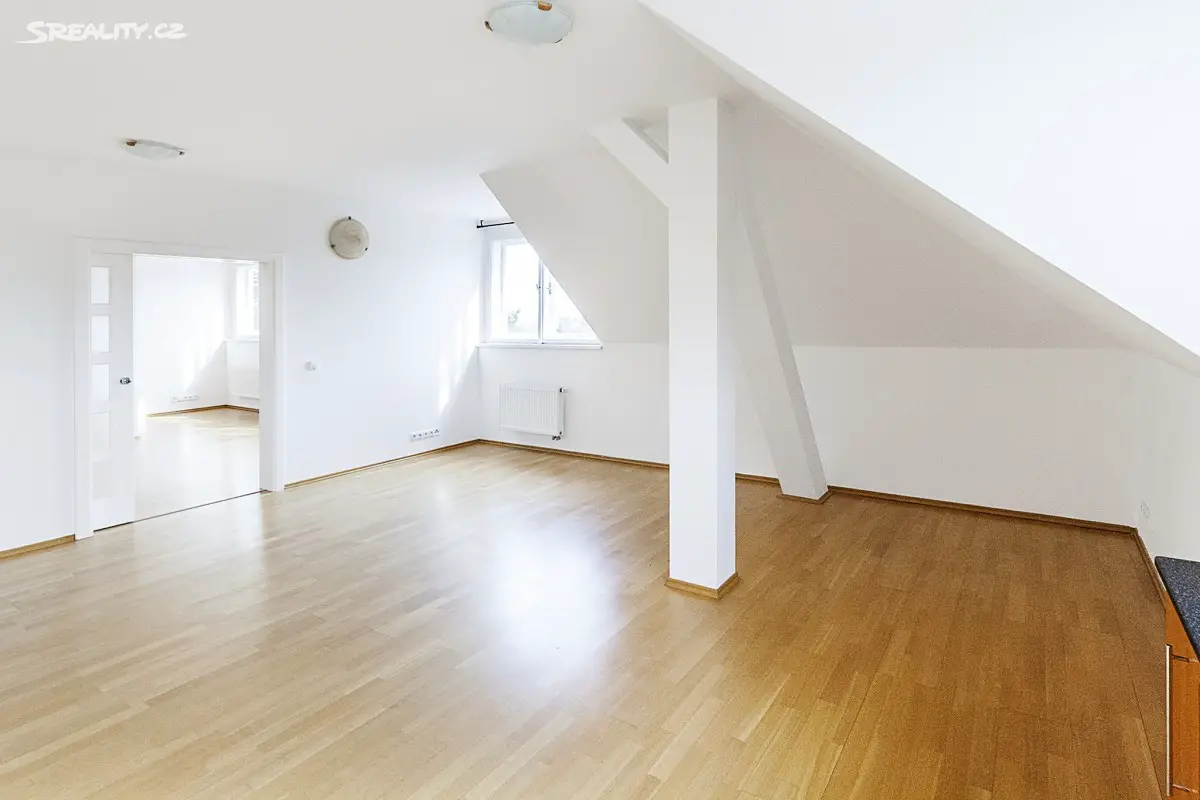 Pronájem bytu 2+1 170 m², Komornická, Praha 6 - Dejvice
