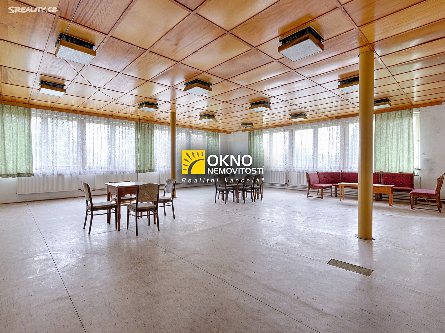 Prodej  rodinného domu 1 600 m², pozemek 35 948 m², Černovice, okres Blansko