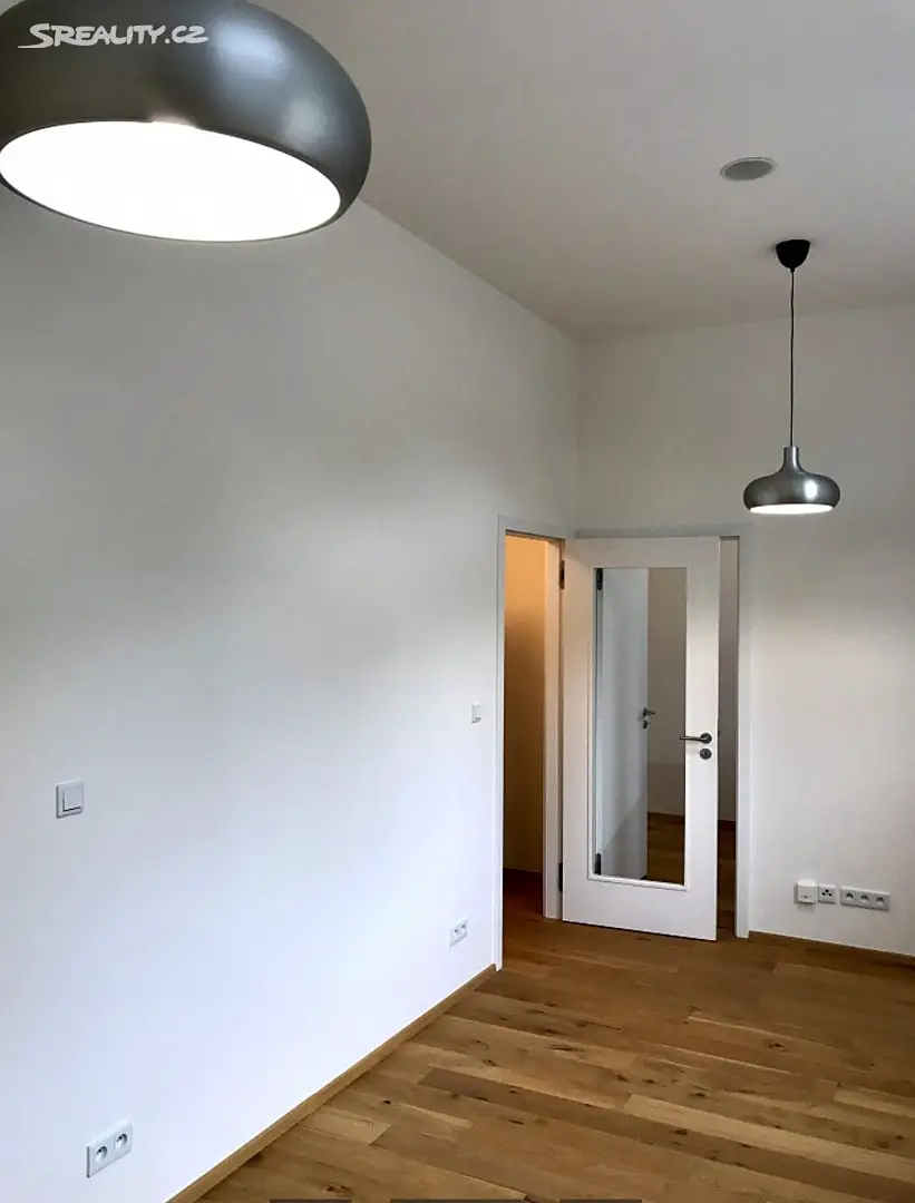 Pronájem bytu 2+kk 35 m², Perucká, Praha - Vinohrady