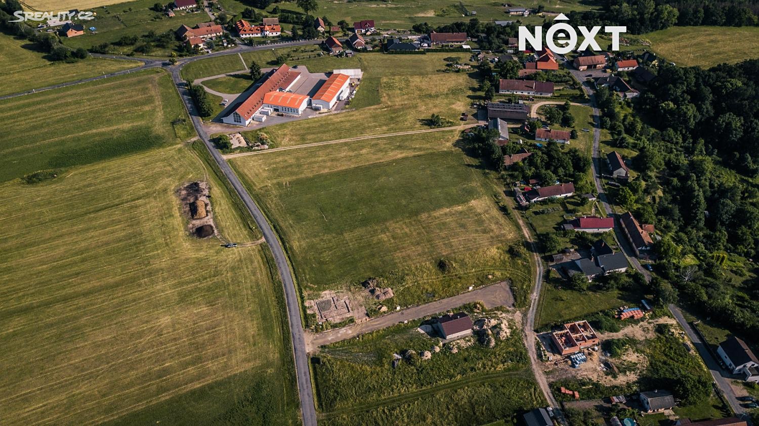 Prodej  stavebního pozemku 1 053 m², Poběžovice u Holic, okres Pardubice