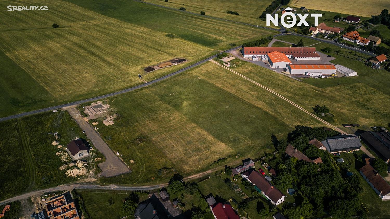 Prodej  stavebního pozemku 1 052 m², Poběžovice u Holic, okres Pardubice