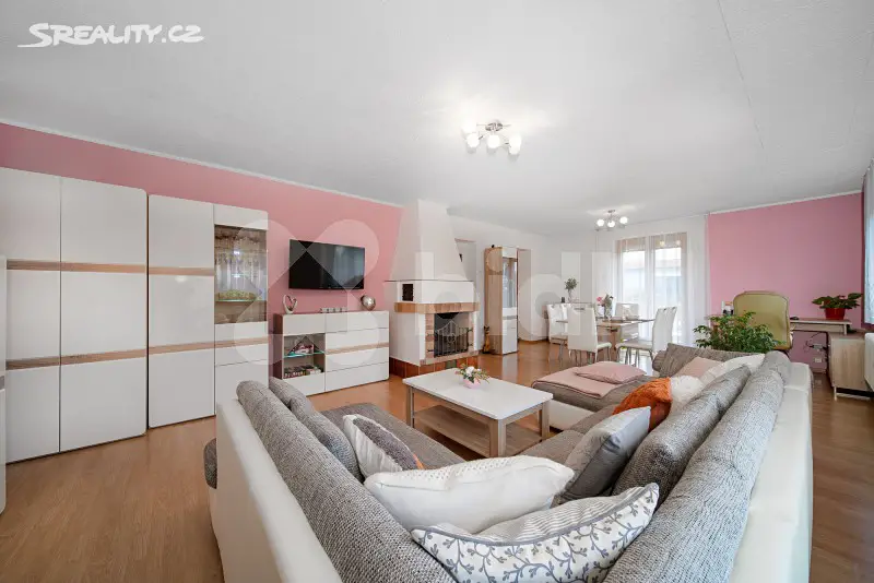 Prodej  rodinného domu 780 m², pozemek 1 600 m², Klešice - Nákle, okres Chrudim