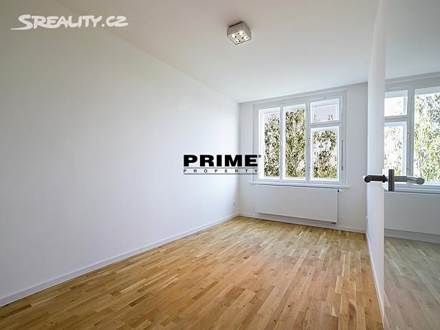 Pronájem bytu 1+1 46 m², Hollarovo náměstí, Praha 3 - Vinohrady