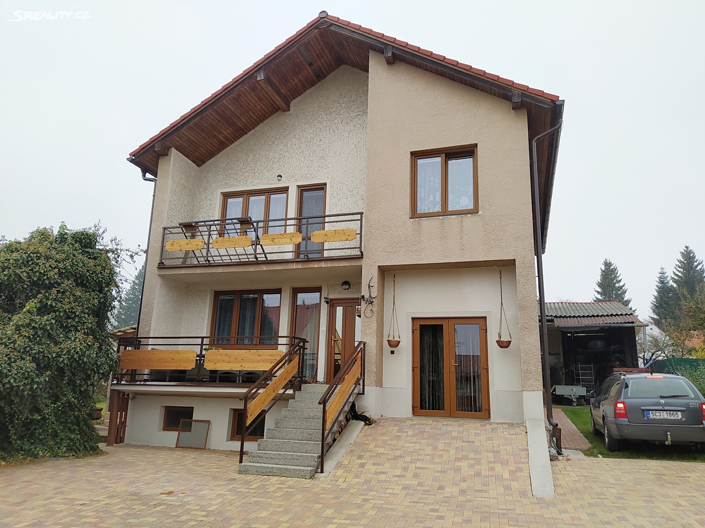 Prodej  rodinného domu 320 m², pozemek 800 m², Školní, Besednice