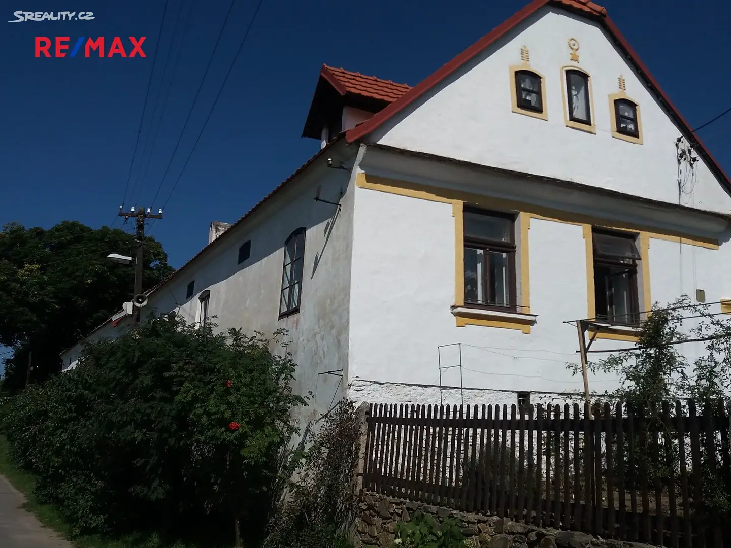 Prodej  rodinného domu 380 m², pozemek 1 260 m², Knínice, okres Jihlava