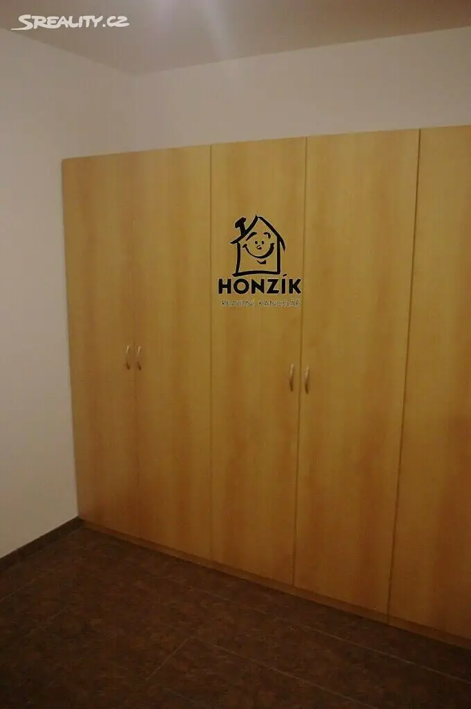 Pronájem bytu 2+kk 59 m², Choceradská, Praha 4 - Záběhlice