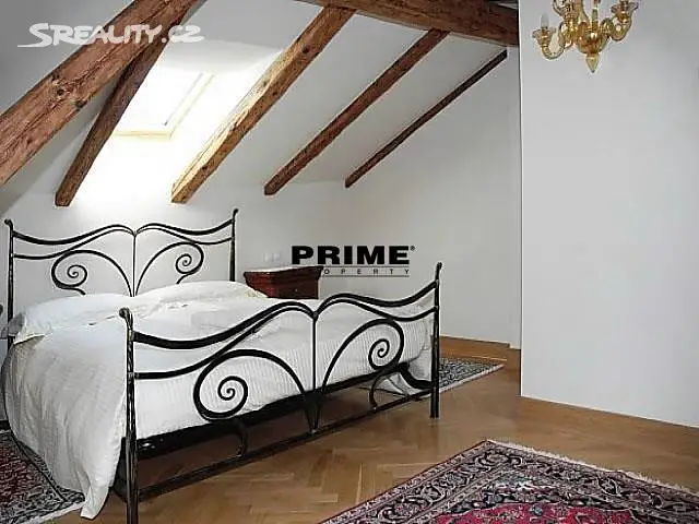 Pronájem bytu 4+kk 157 m² (Mezonet), Italská, Praha 2 - Vinohrady