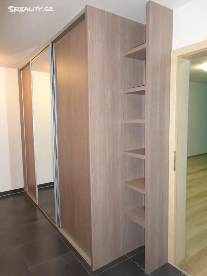 Pronájem bytu 3+kk 92 m², Pastviny, Brno - Komín