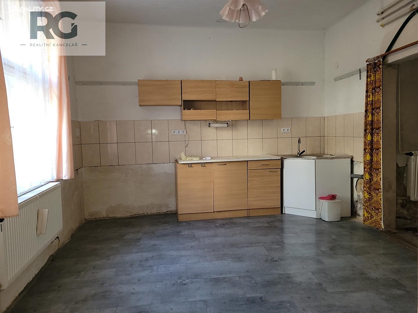 Prodej  rodinného domu 150 m², pozemek 127 m², Hradčanská, Volyně