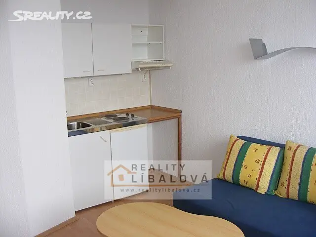 Pronájem bytu 1+kk 25 m², Malátova, Ústí nad Labem - Ústí nad Labem-centrum