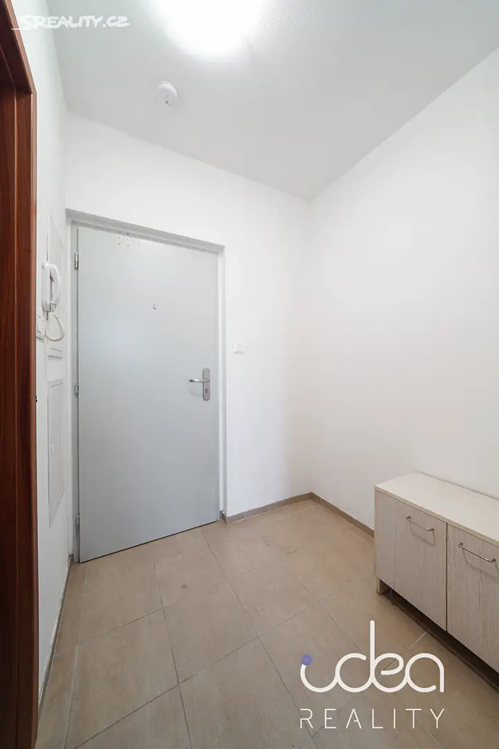 Pronájem bytu 1+kk 29 m², Na Chmelnicích, Plzeň - Severní Předměstí