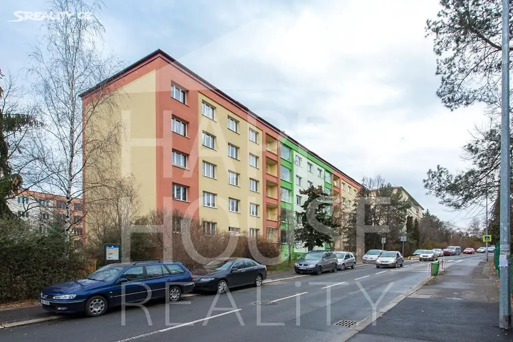 Pronájem bytu 2+1 52 m², Štěchovická, Praha 10 - Strašnice
