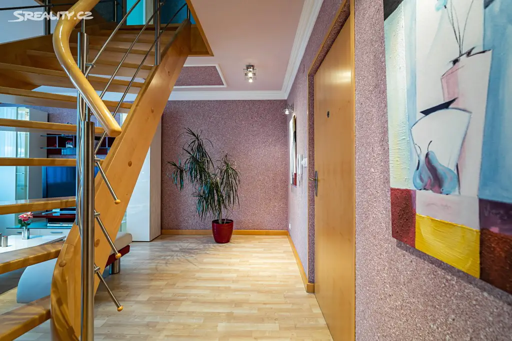 Prodej bytu 3+kk 114 m² (Mezonet), Nušlova, Praha 5 - Stodůlky