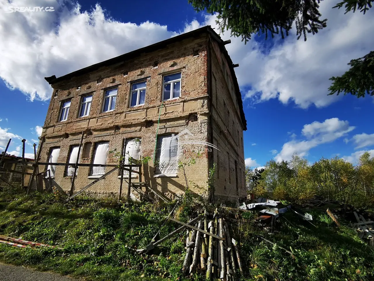 Prodej  rodinného domu 487 m², pozemek 1 585 m², Herálec - Zdislavice, okres Havlíčkův Brod