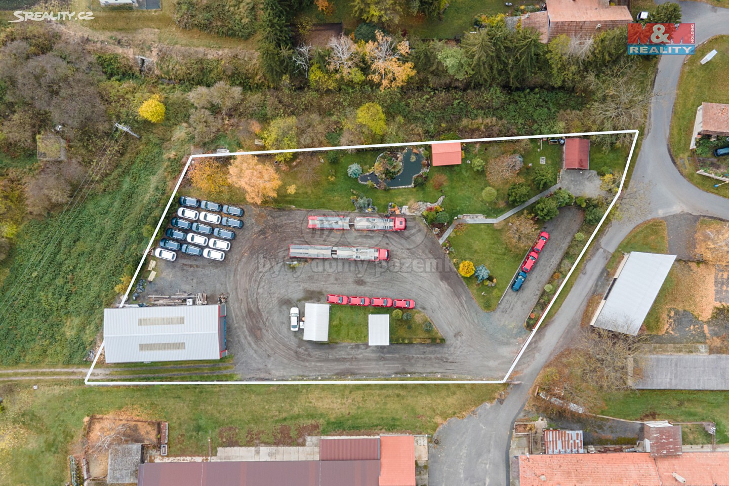 Prodej  komerčního pozemku 4 657 m², Úmyslovice, okres Nymburk