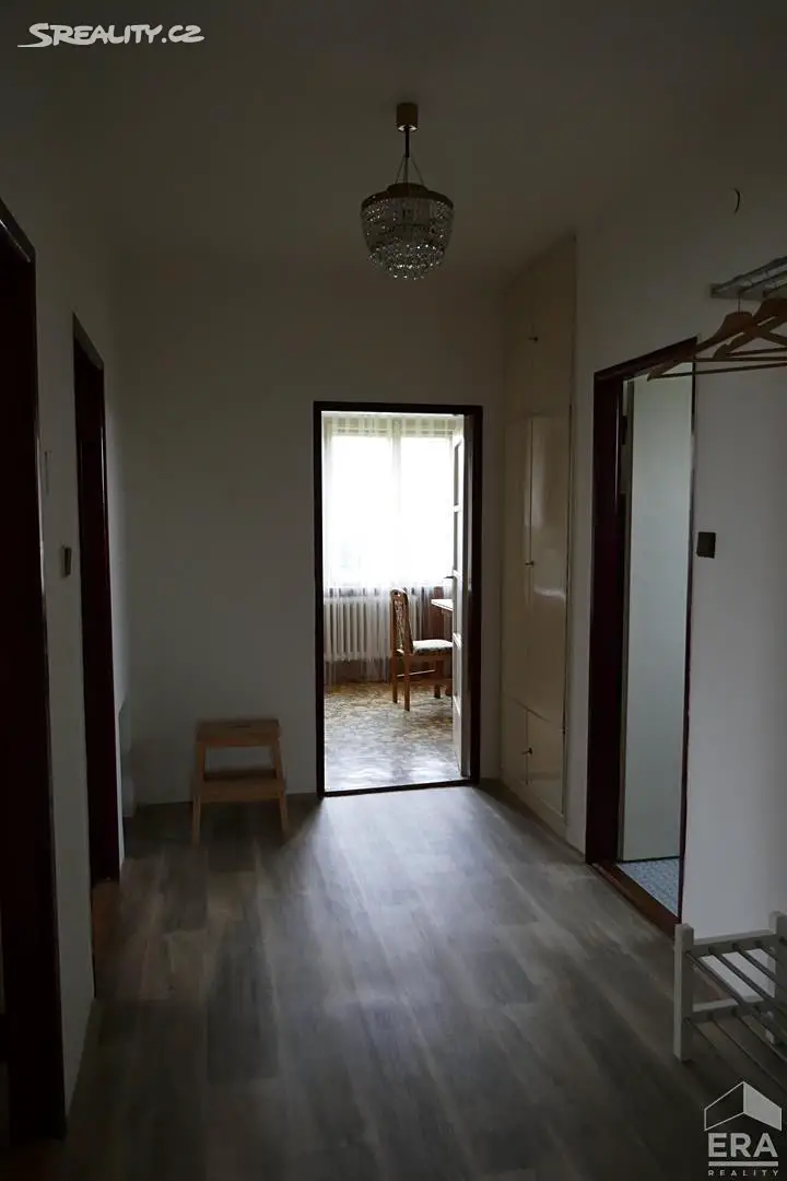 Pronájem bytu 3+1 75 m², Internacionální, Praha - Suchdol