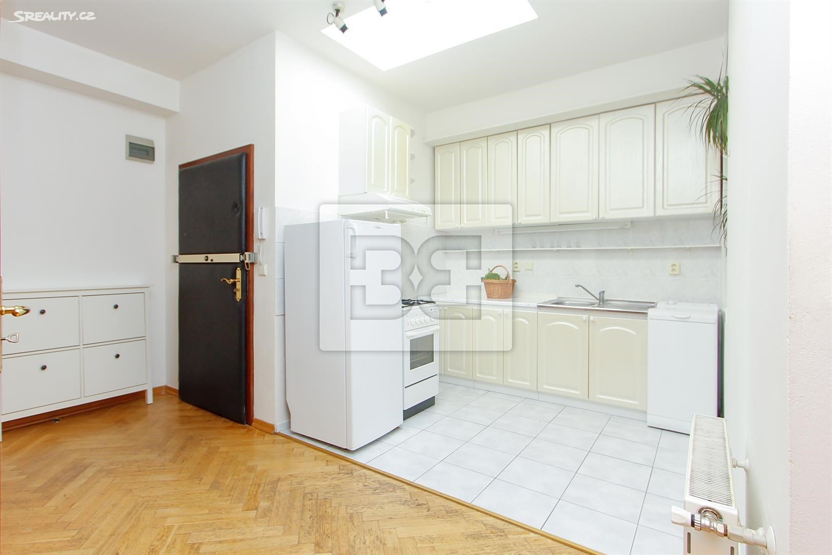 Prodej bytu 3+1 75 m², Čerchovská, Praha 2 - Vinohrady