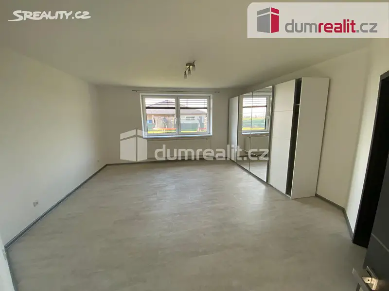 Prodej  rodinného domu 213 m², pozemek 1 042 m², Martinice, okres Kroměříž