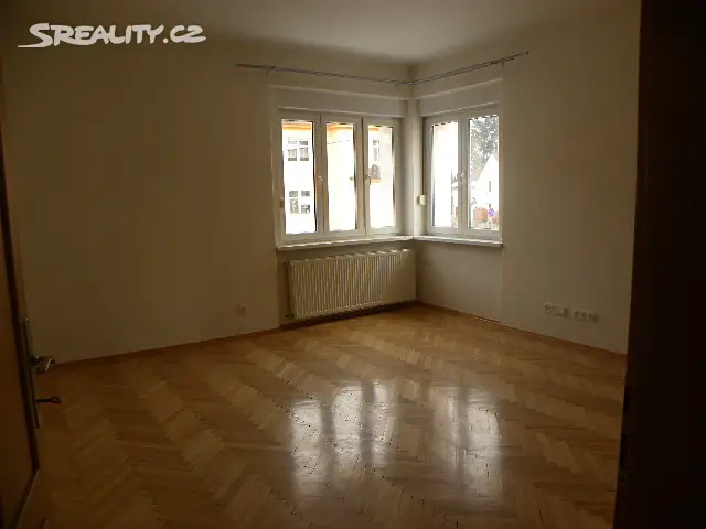 Pronájem bytu 2+1 80 m², Kašparova, Teplice
