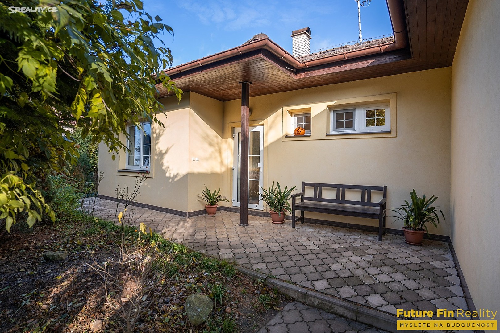 Prodej  rodinného domu 225 m², pozemek 1 765 m², Libčany, okres Hradec Králové