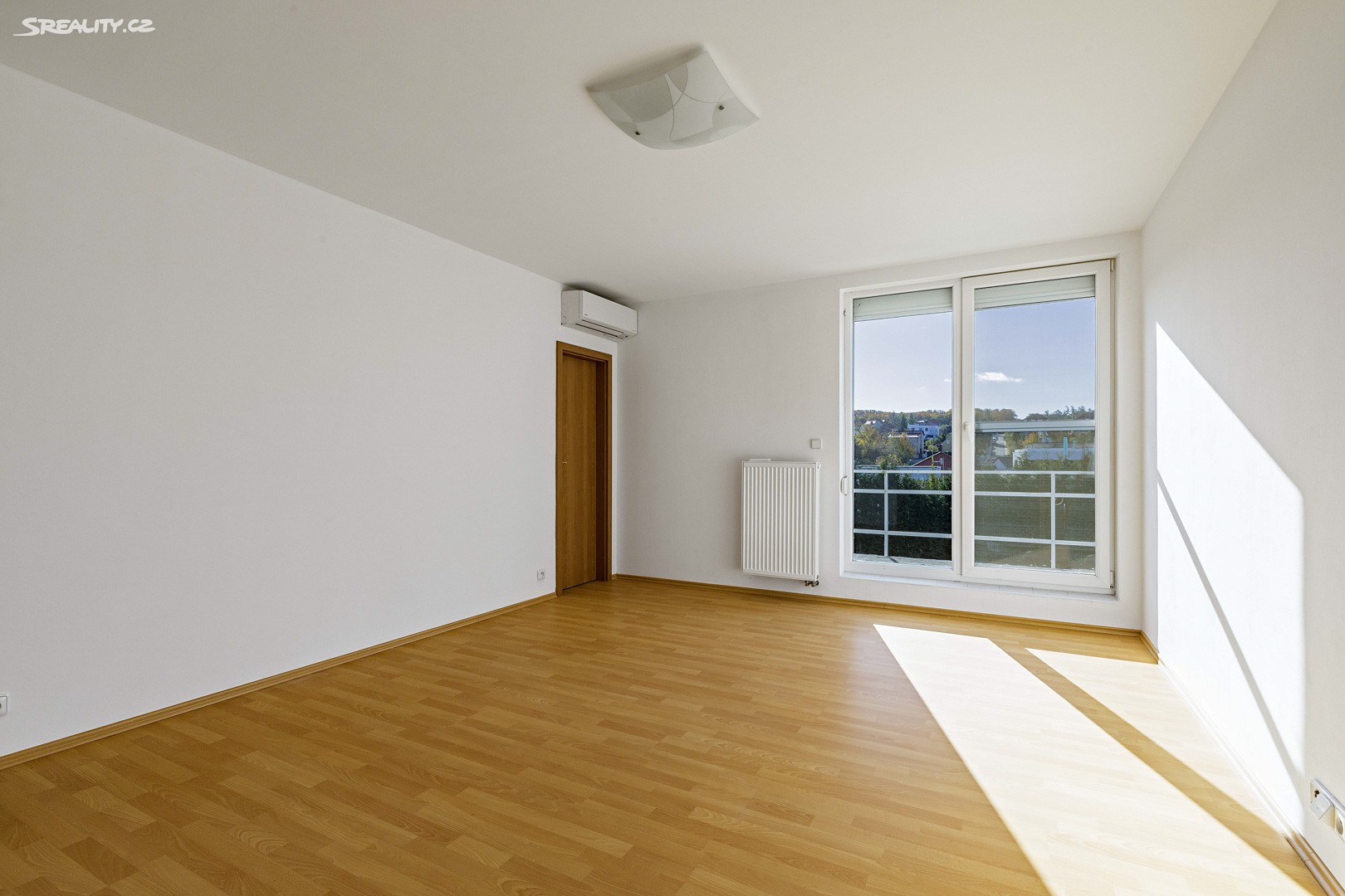 Pronájem  rodinného domu 380 m², pozemek 740 m², Edvardova, Praha - Nebušice