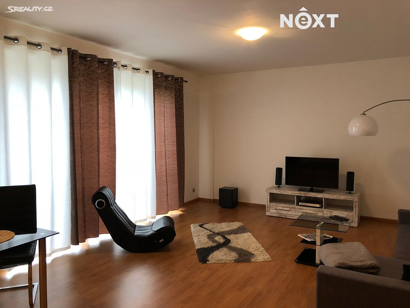 Pronájem bytu 1+kk 47 m², Mattoniho nábřeží, Karlovy Vary - Drahovice
