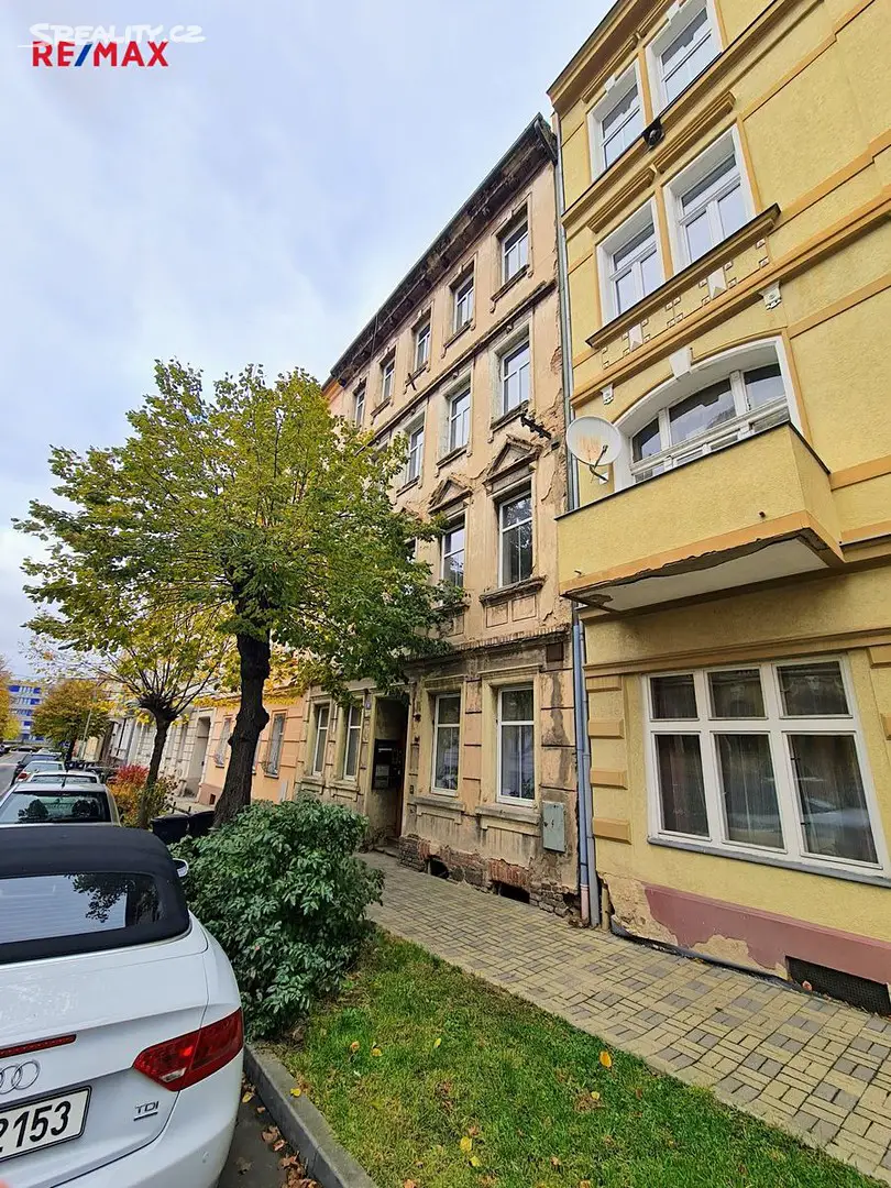Prodej bytu 3+1 89 m², Karla Čapka, Teplice