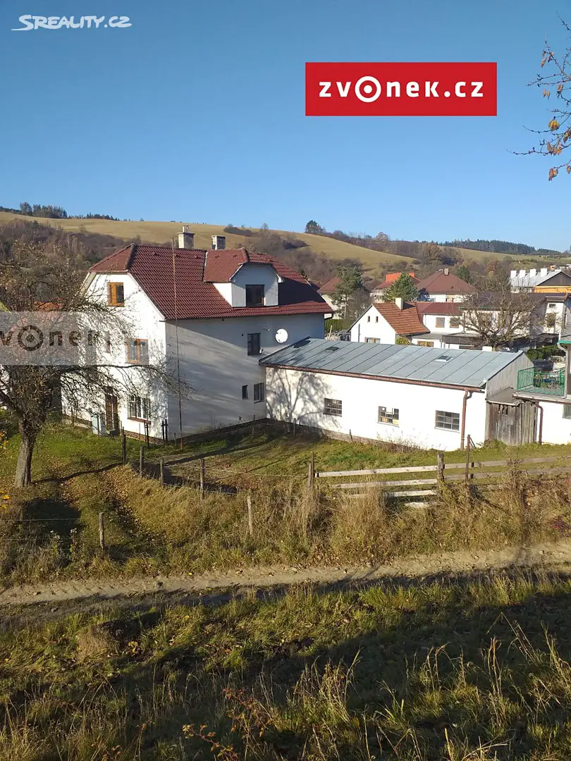 Prodej  rodinného domu 300 m², pozemek 450 m², Hošťálková, okres Vsetín