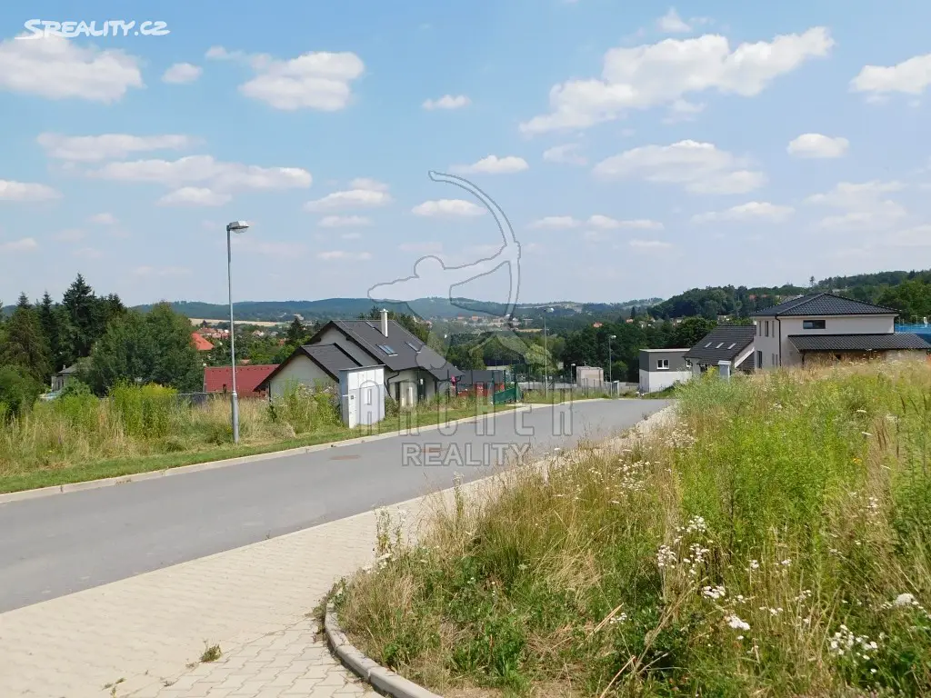 Prodej  stavebního pozemku 958 m², Mirošovice, okres Praha-východ