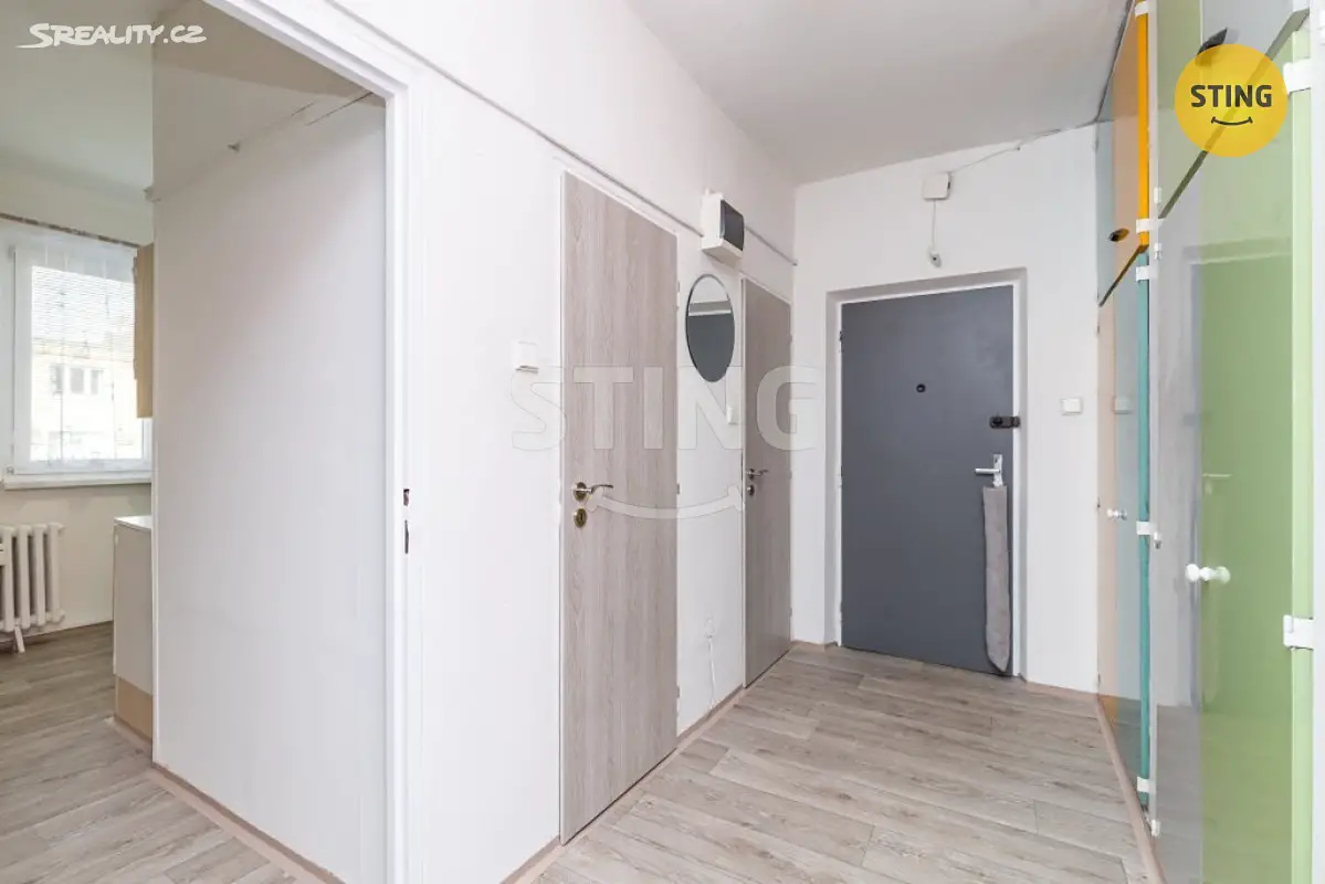 Pronájem bytu 2+1 57 m², Nad vodovodem, Praha - Praha 10