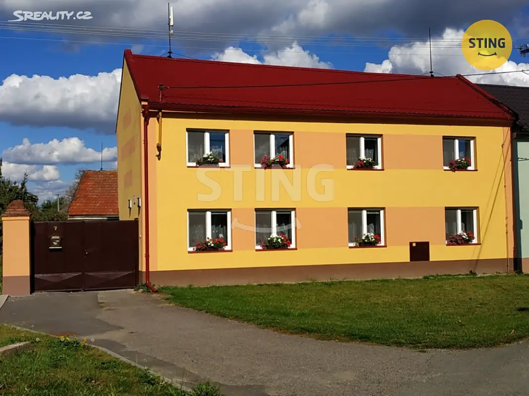 Prodej  rodinného domu 260 m², pozemek 1 309 m², Haňovice, okres Olomouc