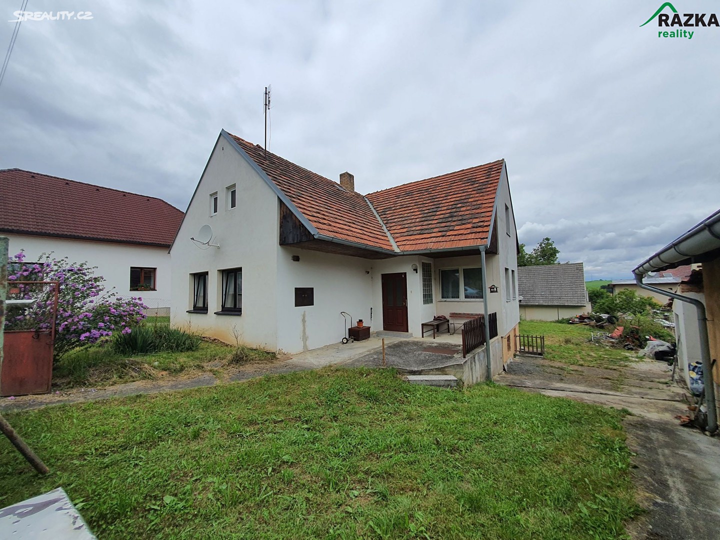 Prodej  rodinného domu 220 m², pozemek 729 m², Lužany - Dlouhá Louka, okres Plzeň-jih