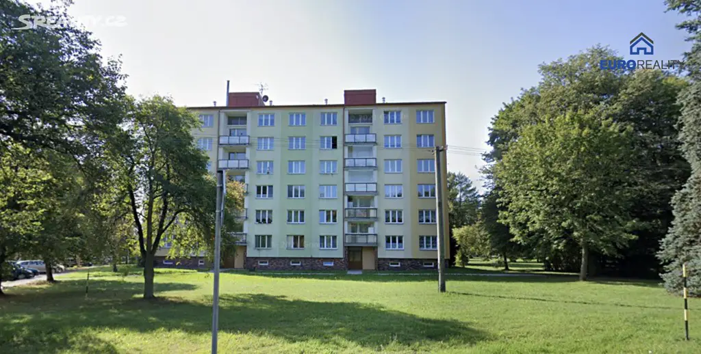 Pronájem bytu 1+kk 19 m² (Mezonet), Kubelíkova, Mariánské Lázně - Úšovice