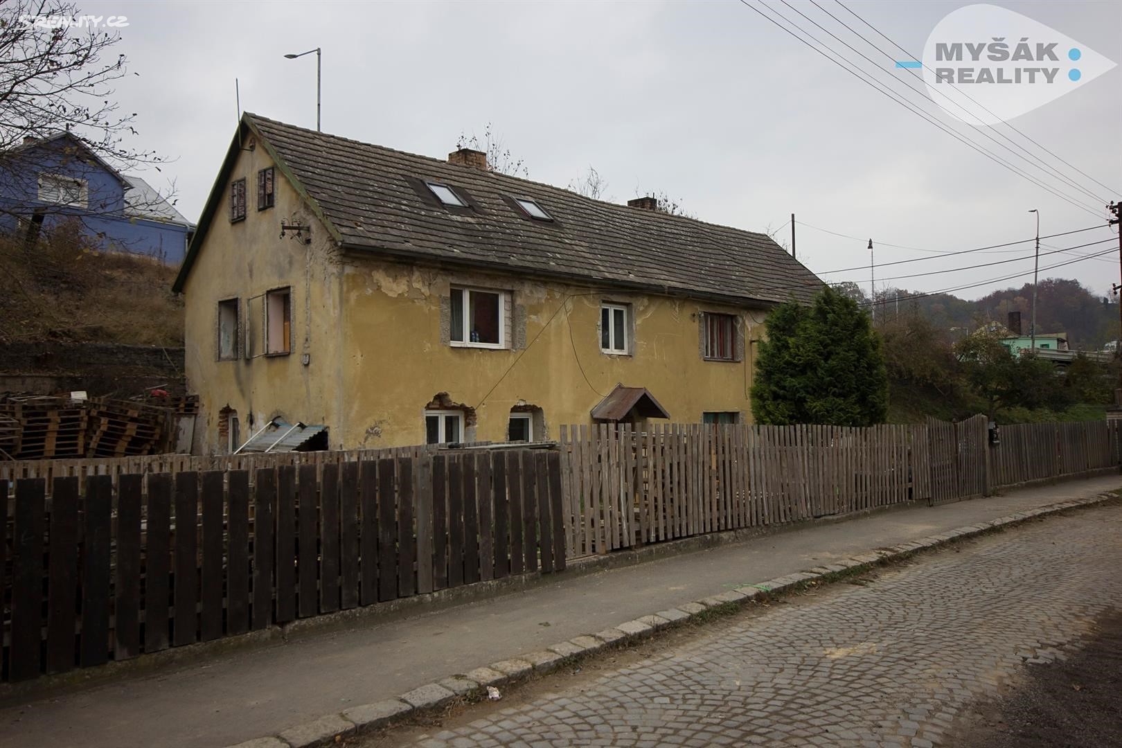 Prodej  rodinného domu 200 m², pozemek 1 374 m², U Přejezdu, Mladá Boleslav - Debř