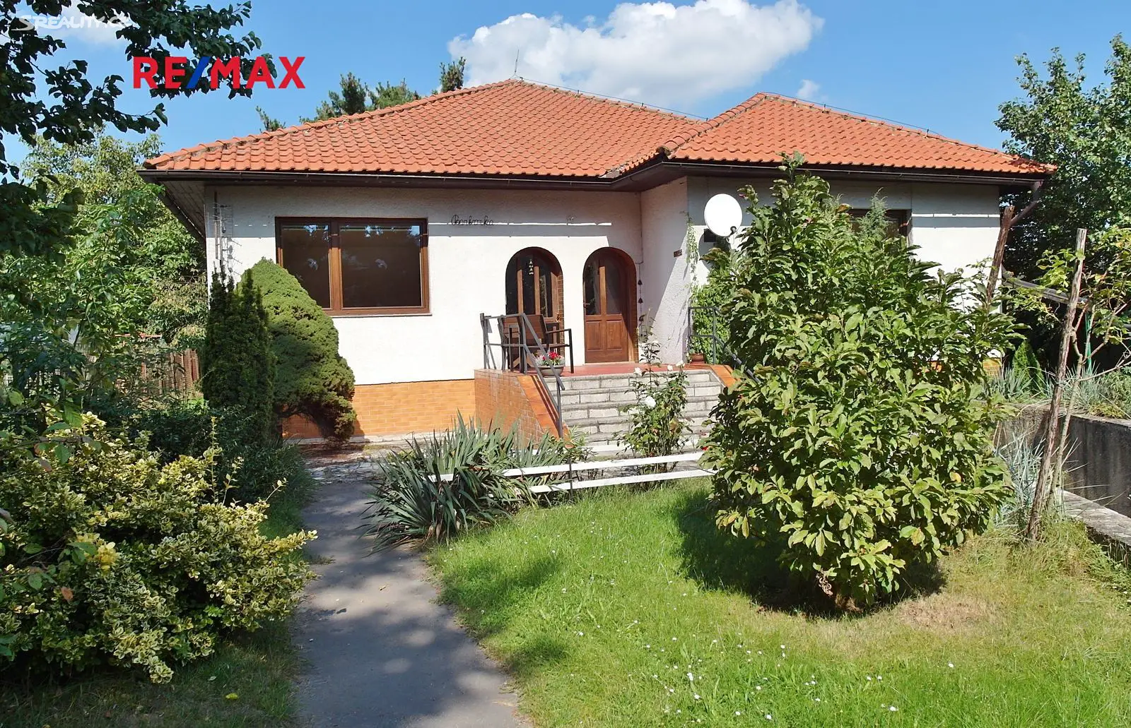 Prodej  rodinného domu 191 m², pozemek 1 159 m², Lety, okres Praha-západ
