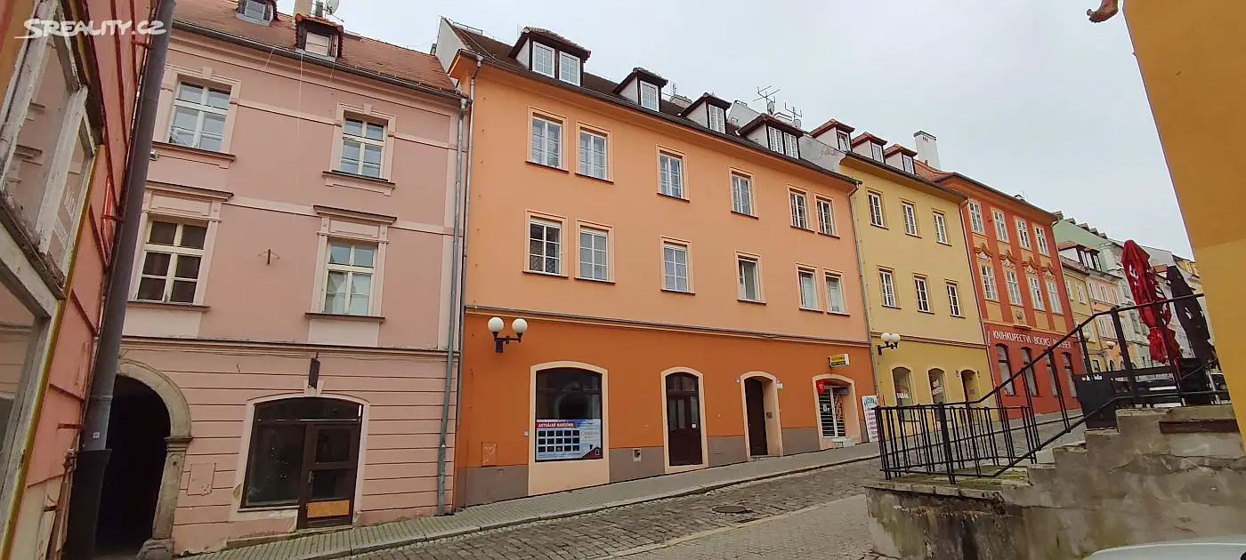 Prodej bytu 2+1 58 m² (Podkrovní), Kamenná, Cheb
