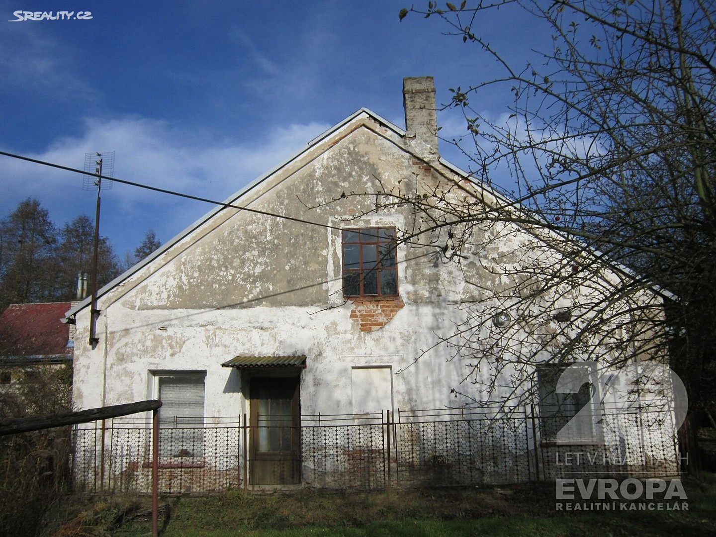 Prodej  rodinného domu 60 m², pozemek 835 m², Jeníkovice, okres Hradec Králové
