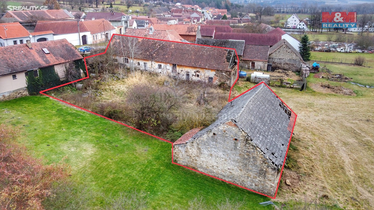 Prodej  rodinného domu 1 129 m², pozemek 1 129 m², Přešťovice, okres Strakonice