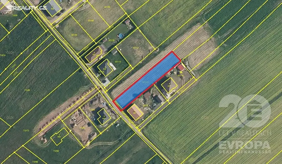 Prodej  stavebního pozemku 1 075 m², Tuhaň, okres Mělník