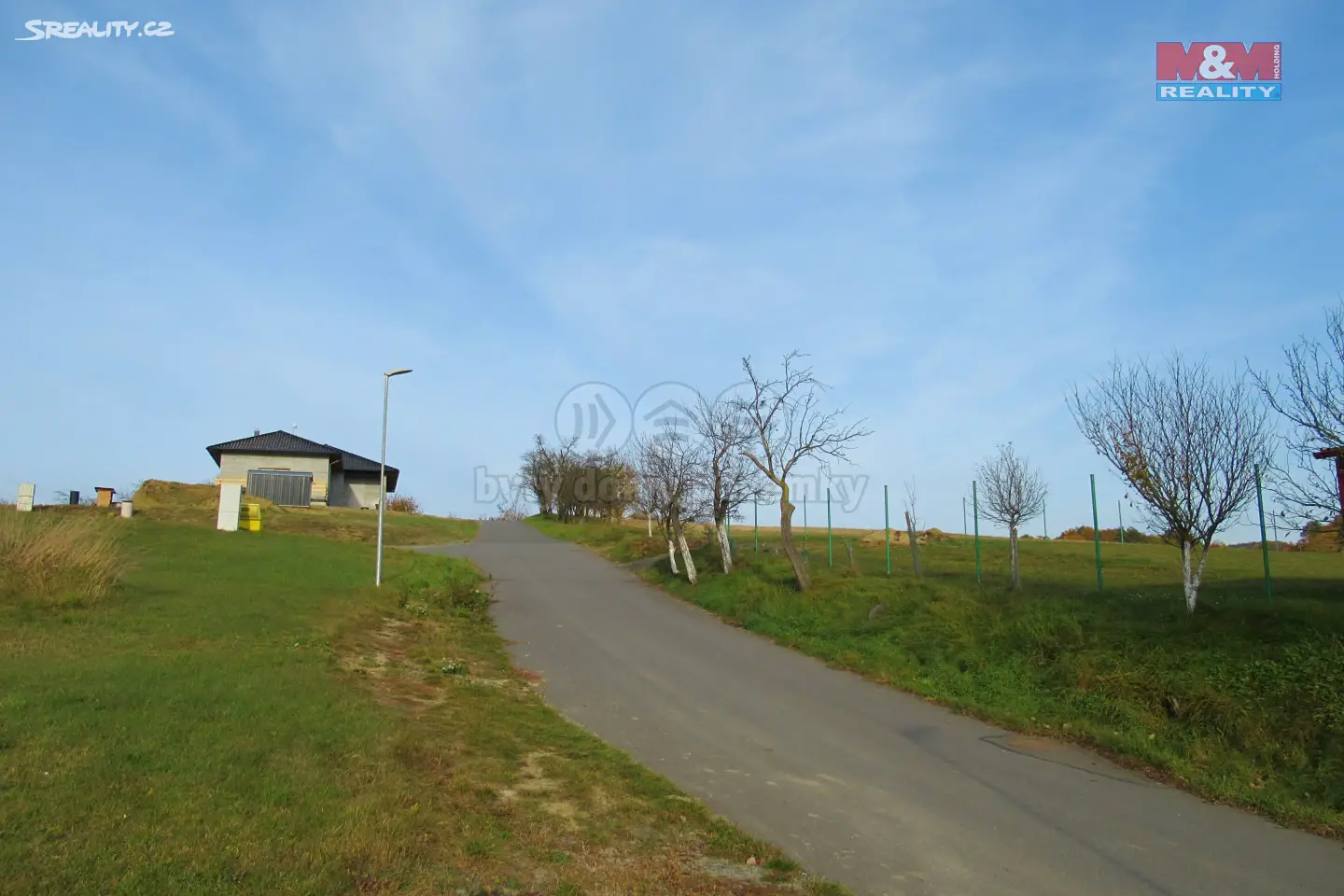 Prodej  stavebního pozemku 702 m², Zlámanec, okres Uherské Hradiště