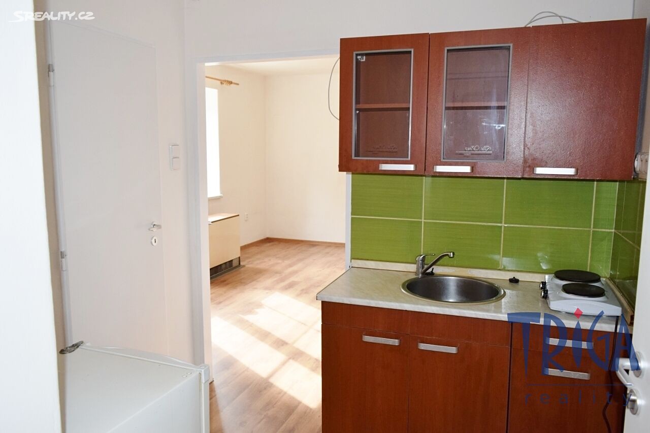 Pronájem bytu 1+kk 26 m², Horská, Trutnov - Dolní Staré Město