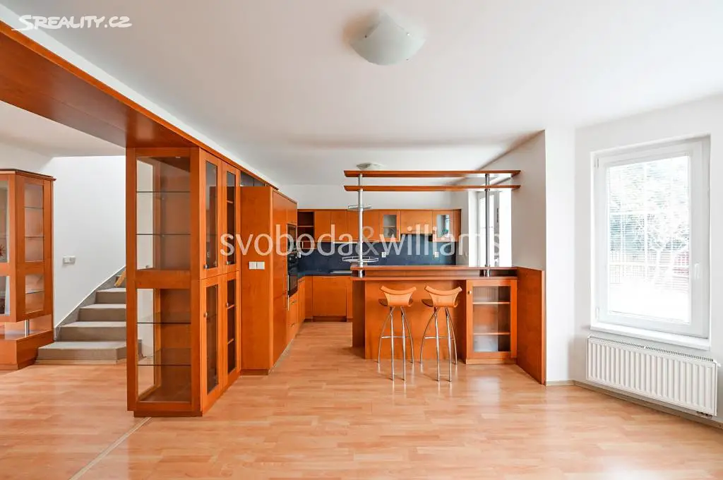 Pronájem  rodinného domu 166 m², pozemek 503 m², Jupiterova, Praha 10 - Uhříněves