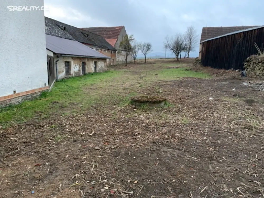 Prodej  stavebního pozemku 1 942 m², Poleň - Zdeslav, okres Klatovy