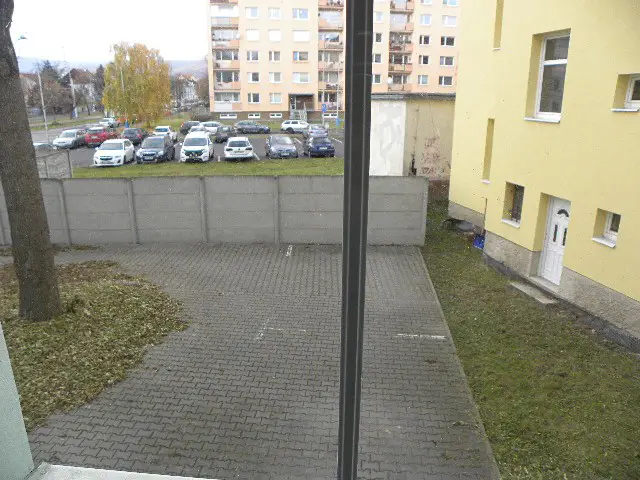 Pronájem bytu 2+1 60 m², Jiřího z Poděbrad, Teplice - Trnovany