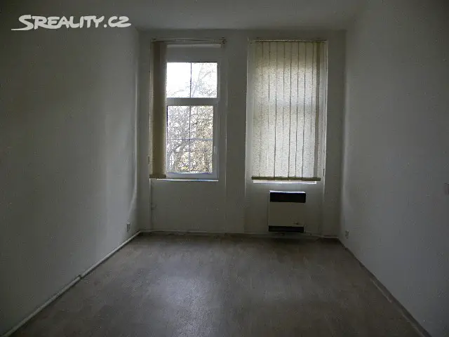 Pronájem bytu 2+1 60 m², Jiřího z Poděbrad, Teplice - Trnovany