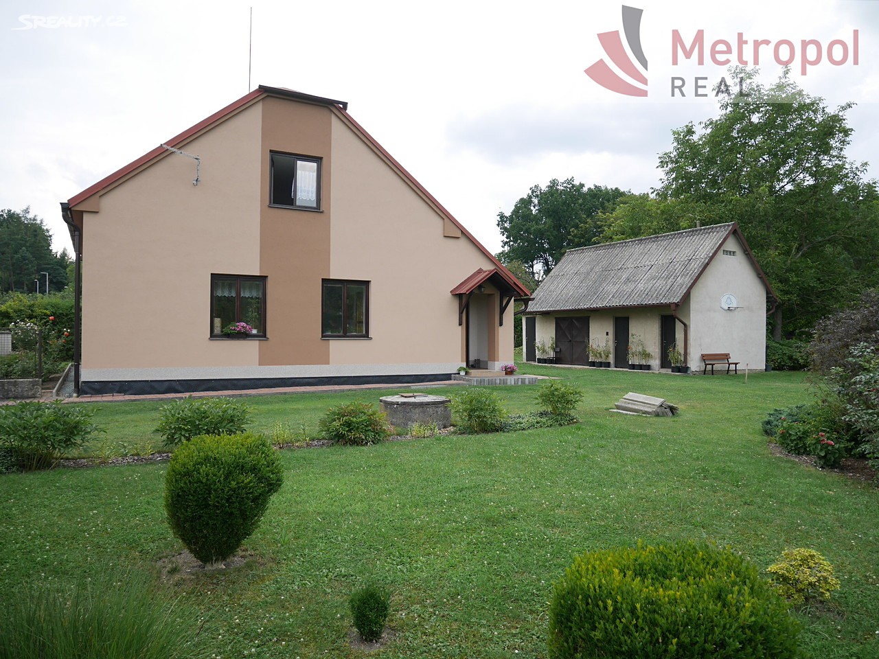 Prodej  rodinného domu 400 m², pozemek 1 000 m², Veselí, okres Pardubice