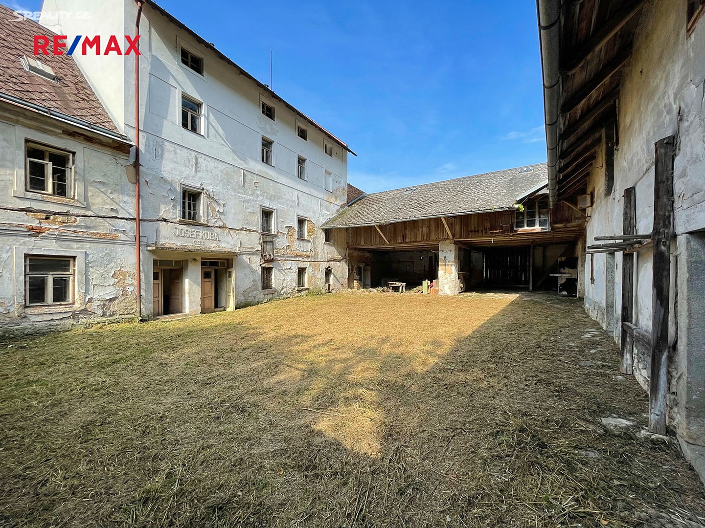 Prodej  zemědělské usedlosti 925 m², pozemek 30 937 m², Chvalkovice - Malá Bukovina, okres Náchod