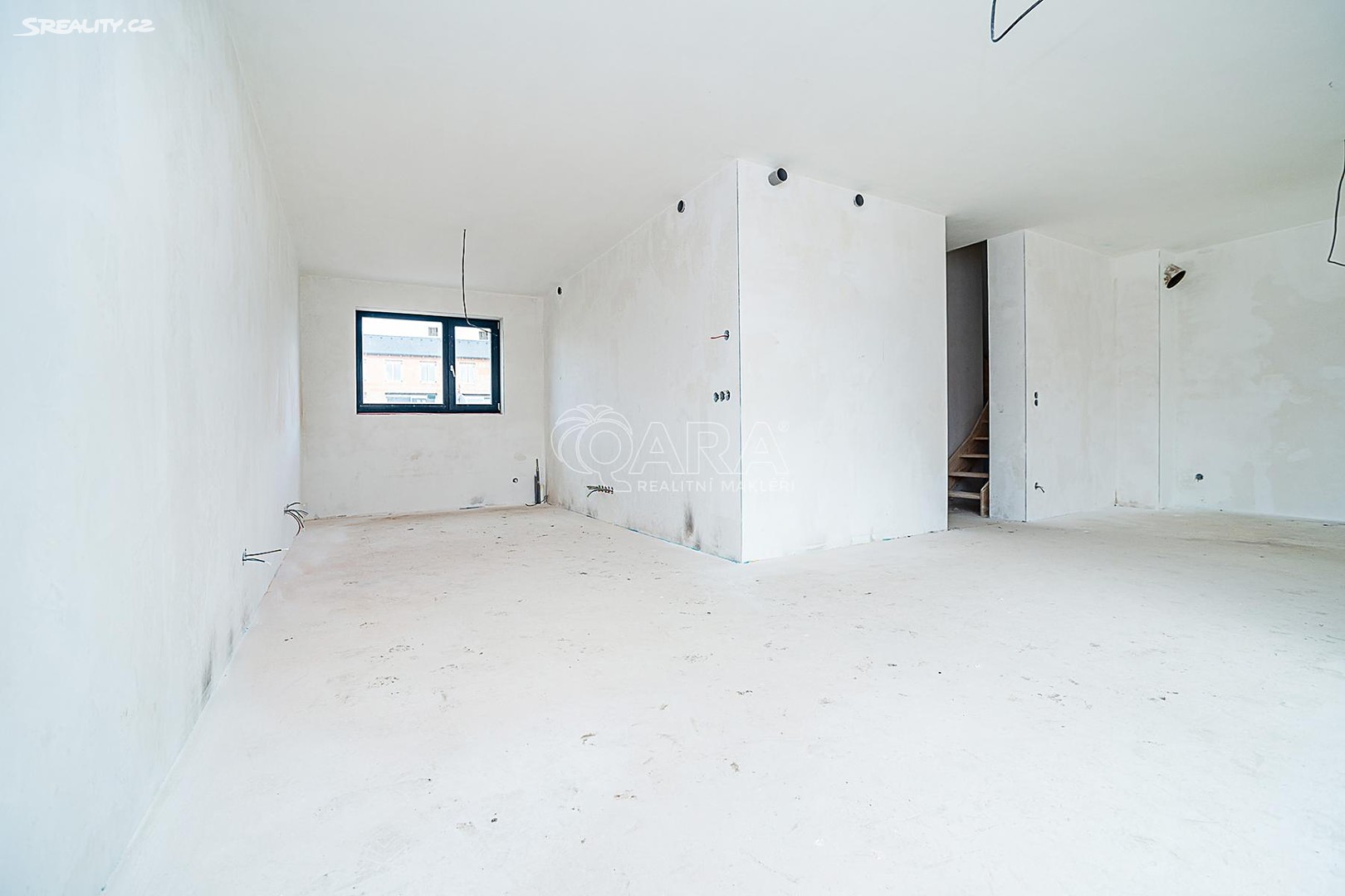 Prodej  rodinného domu 240 m², pozemek 325 m², Velvarská, Horoměřice